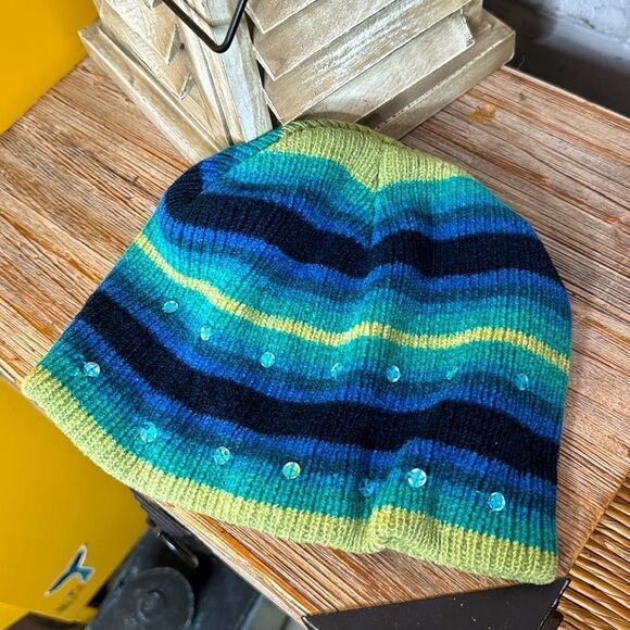 Faded Glory Striped Gem Winter Beanie Hat Girls Youth - Picture 2 of 5